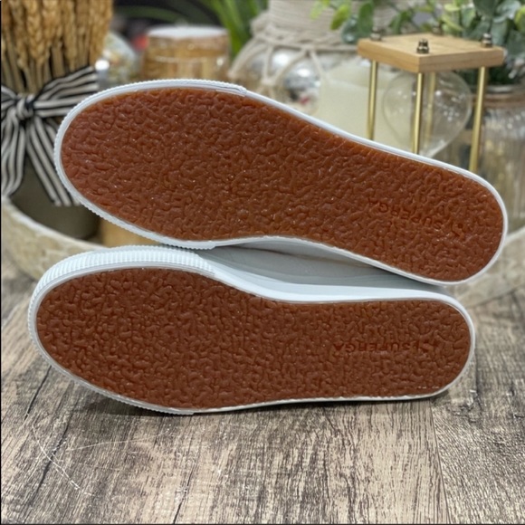 Superga Women's 2790 A Cotw Platform Fashion
Sneaker, White Size 41 / 9.5 - Picture 8 of 11